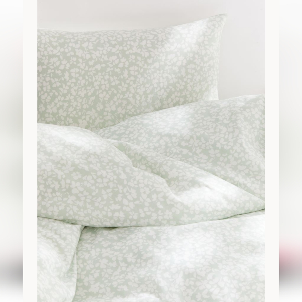 Flowered Twin Duvet Cover
